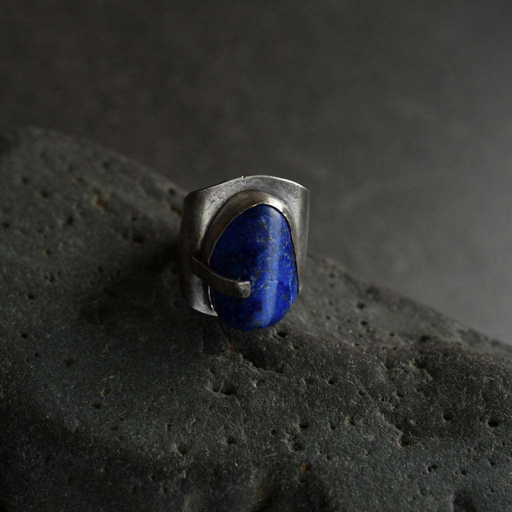 Come walk with Me in the Blue Big Lapis Lazuli Silver Ring